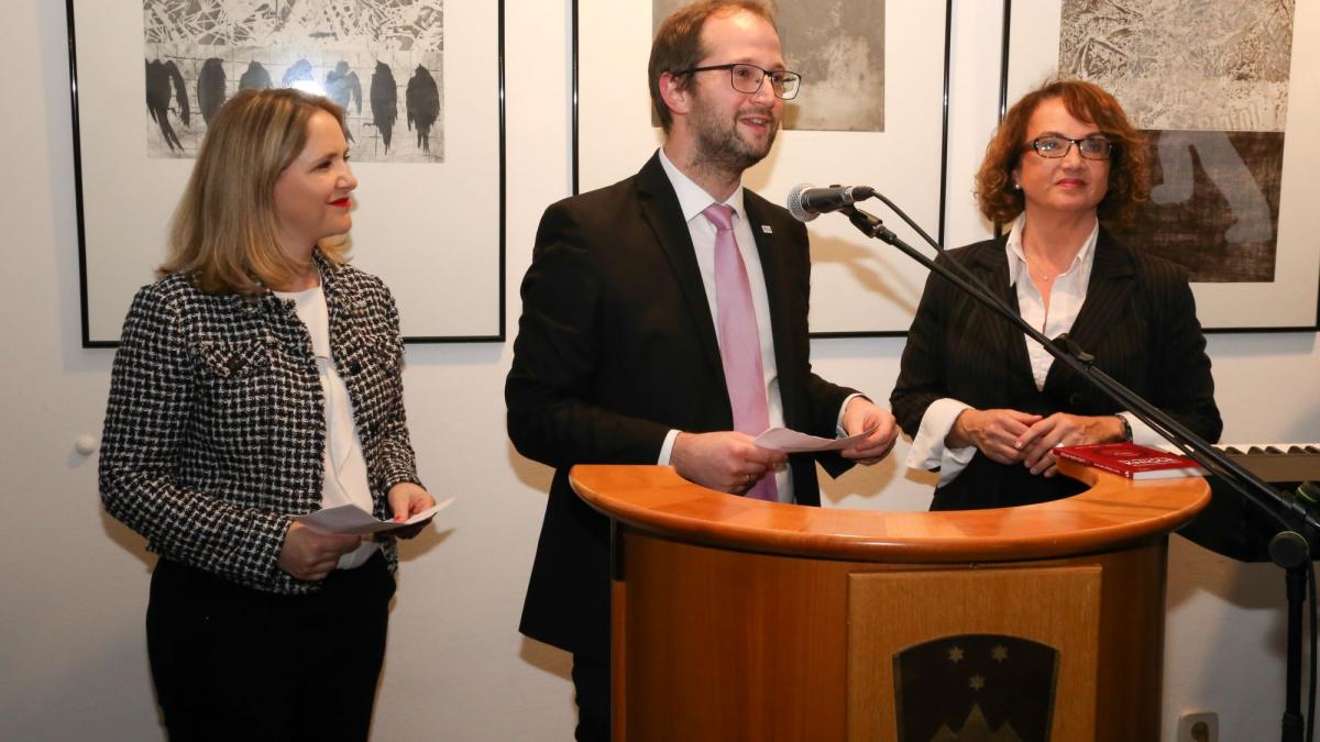 Bild: Vesna Hodnik, Andrej Hren, Maria Theresia Radinger (v.l.)