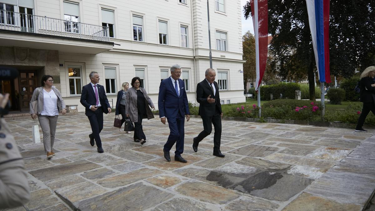 Slika: obisk finančnega ministra dr. Andrej Šircelj 