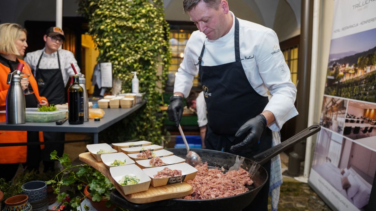 Slika: Slovenski večer 