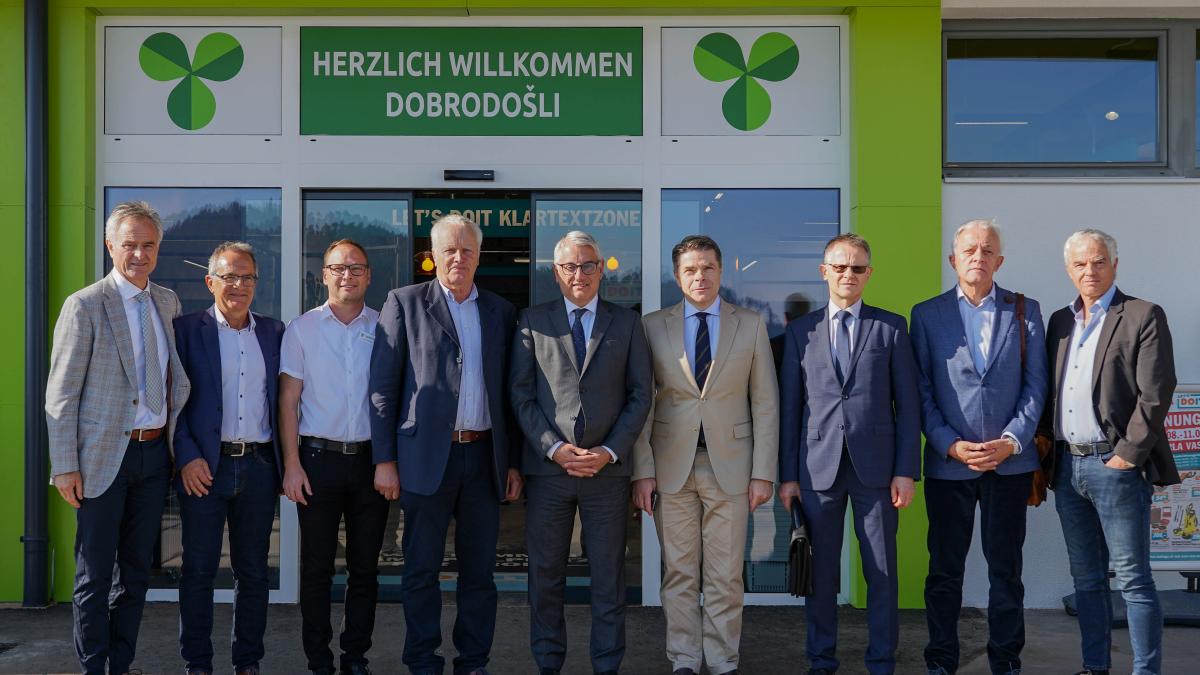 Bild: Ministerbesuch in Kärnten: Matjaž Han
