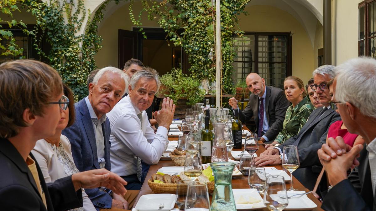 Bild: Ministerbesuch in Kärnten: Matjaž Han