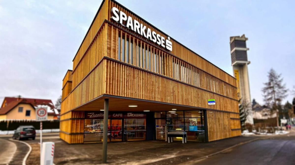 Bild: Sitzung des SGZ in der neuen Filiale des SGZ-Mitglieds Kärntner Sparkasse AG