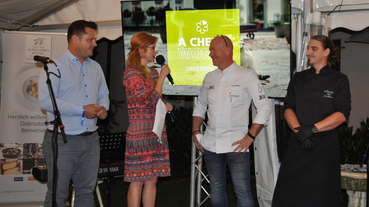 Slika: Polno obiskan Slovenski večer