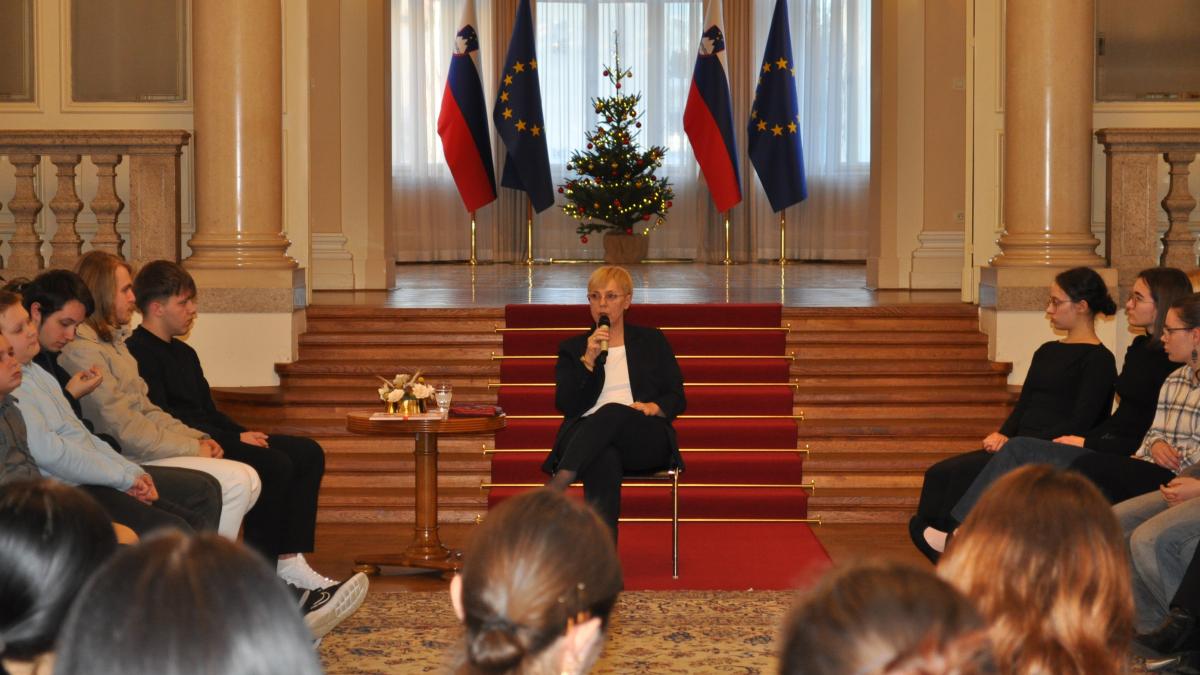 Bild: Schlussveranstaltung des Projekts MAJ - Ljubljana: Besuch bei der Präsidentin im Regierungspalast.