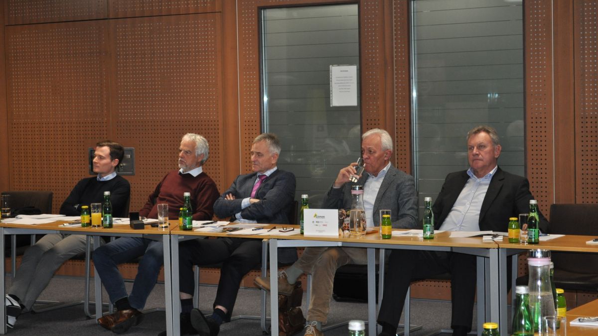 Bild: Sitzung des Vorstands und Aufsichtsrates des SGZ