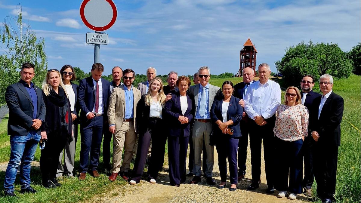 Slika: Druga letna konferenca Zamejske gospodarske koordinacije v Monoštru: v ospredju trajnostni turizem in ogled primerov dobre prakse