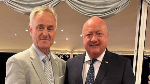 Bild: SGZ-Präsident Benjamin Wakounig traf Bundeskanzler Christian Stocker