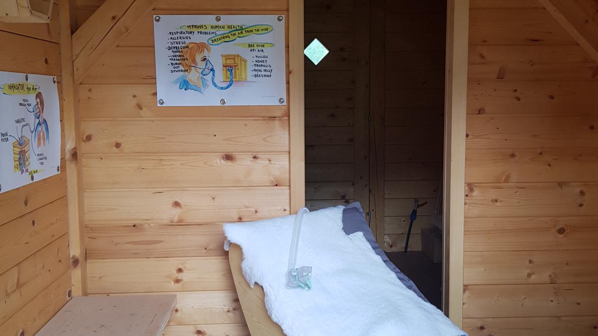 Bild: Im Zavod Karnika trifft traditionelle Imkerei auf den modernen Menschen