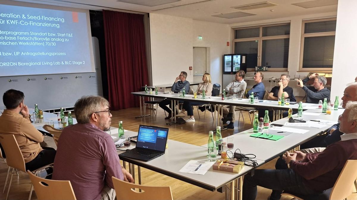 Slika: Seja upravnega in nadzornega odbora  Slovenske gospodarske zveze v Celovcu