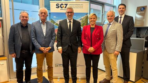 Slika: Novi veleposlanik Republike Slovenije  mag. Marko Štucin obiskal SGZ