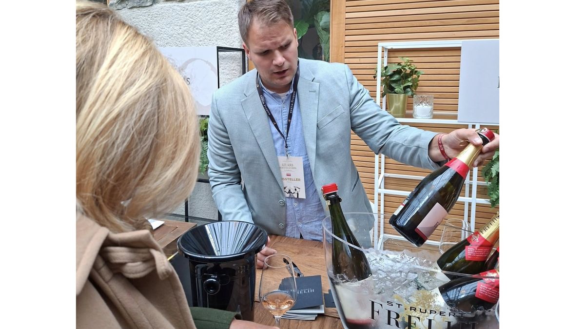 Slika: Poslovno-vinsko druženje na gradu Taggenbrunn navdušilo z duhom regije Alpe-Adria