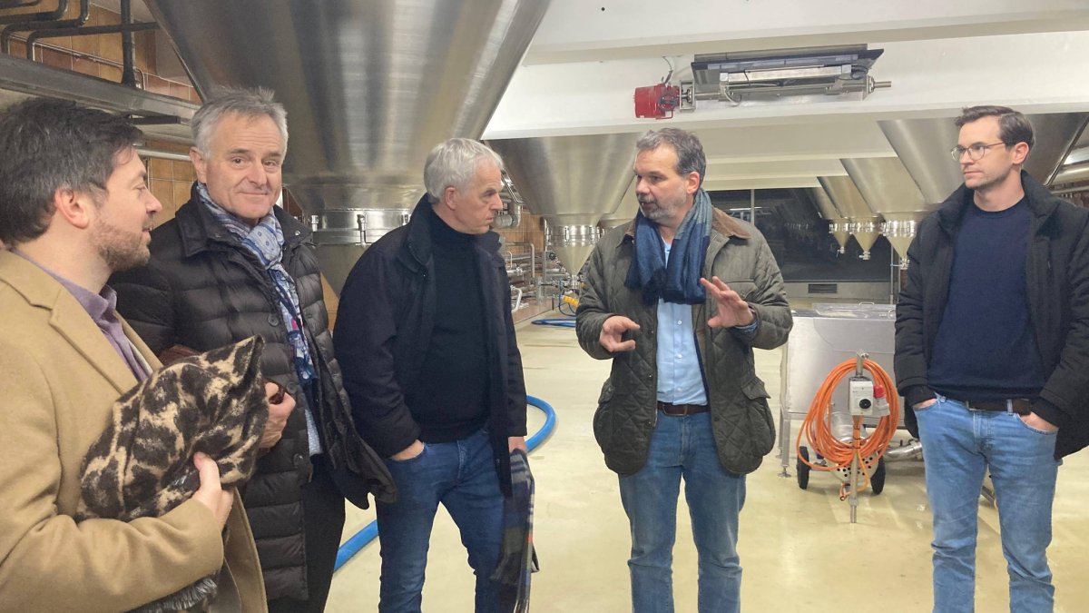 Slika: Seja UO in NO SGZ 