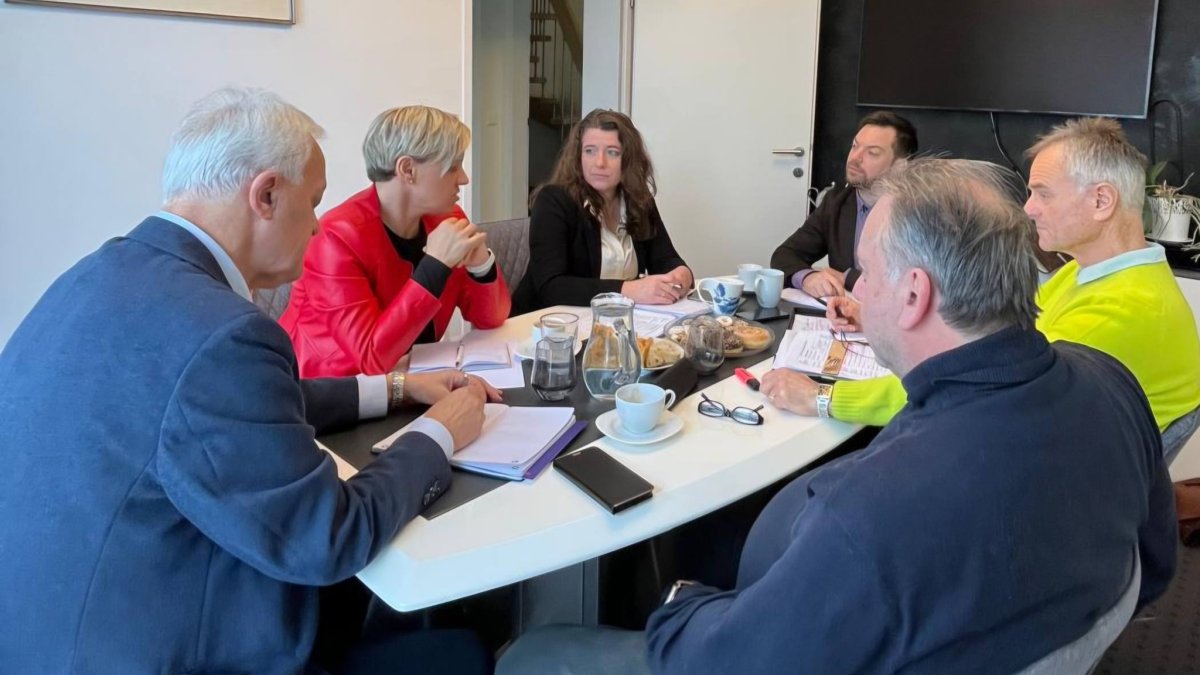 Bild: Besuch der Generalkonsulin Maja Balant Slobodjanac