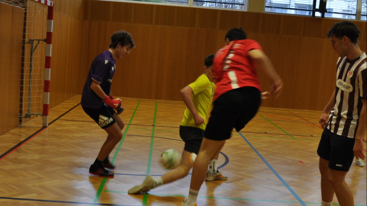 Slika: Dvojezični nogometni turnir (SGZ)