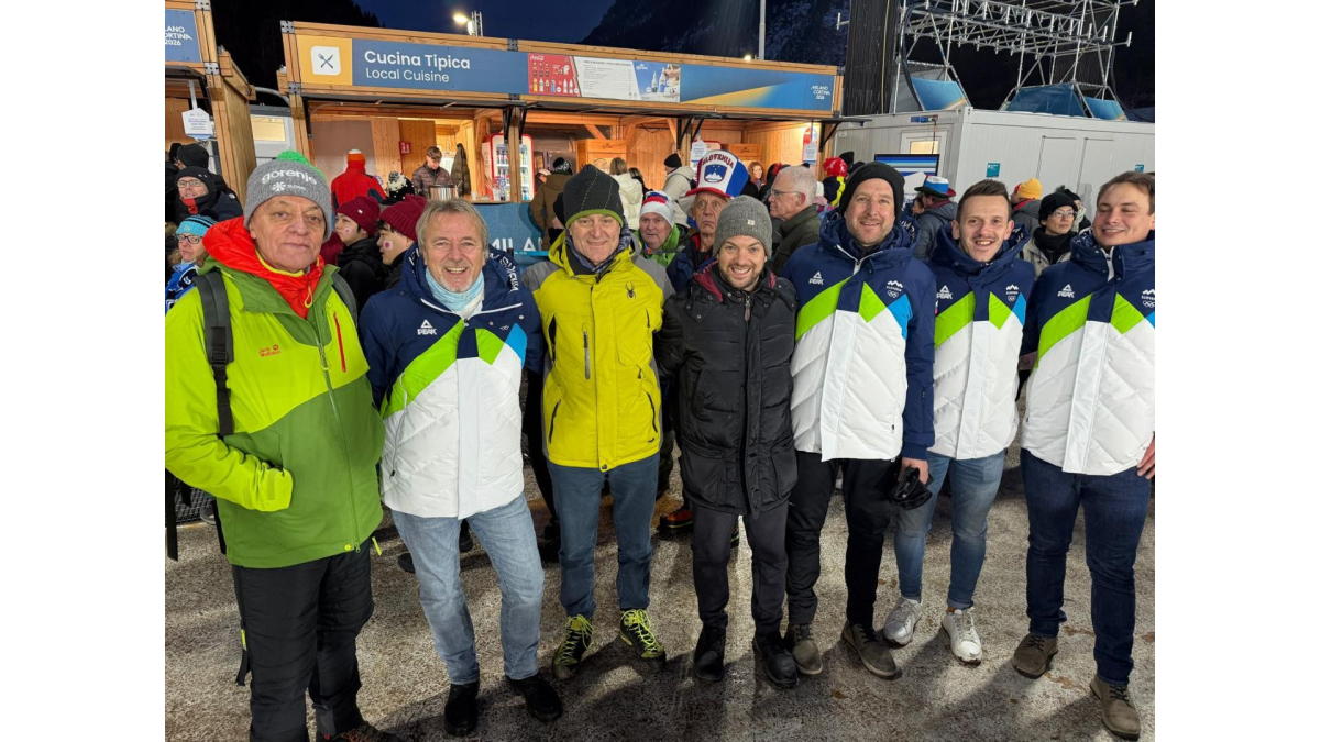 Slika: Organizacije, združene v ZGK, podelile zahvalne listine Dejanu Židanu in Vesni Humar