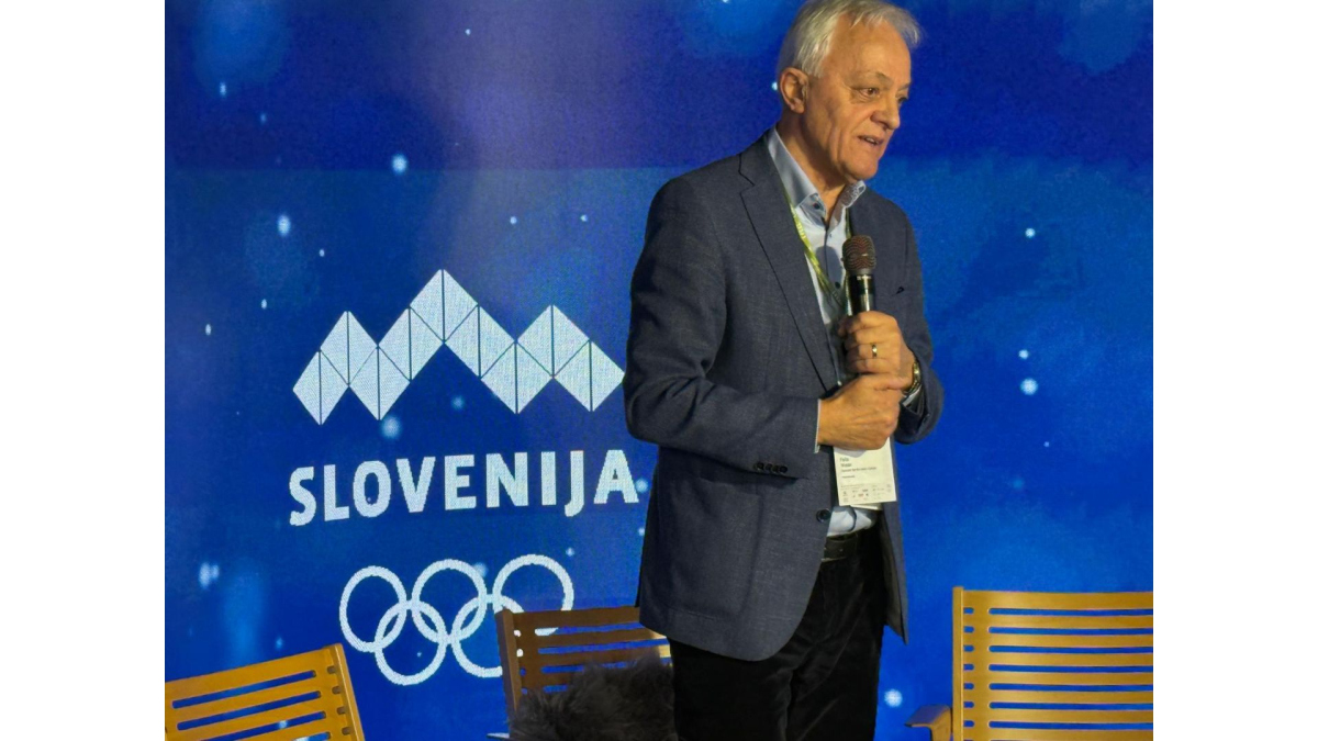 Slika: Organizacije, združene v ZGK, podelile zahvalne listine Dejanu Židanu in Vesni Humar