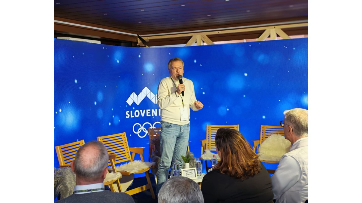 Slika: Organizacije, združene v ZGK, podelile zahvalne listine Dejanu Židanu in Vesni Humar