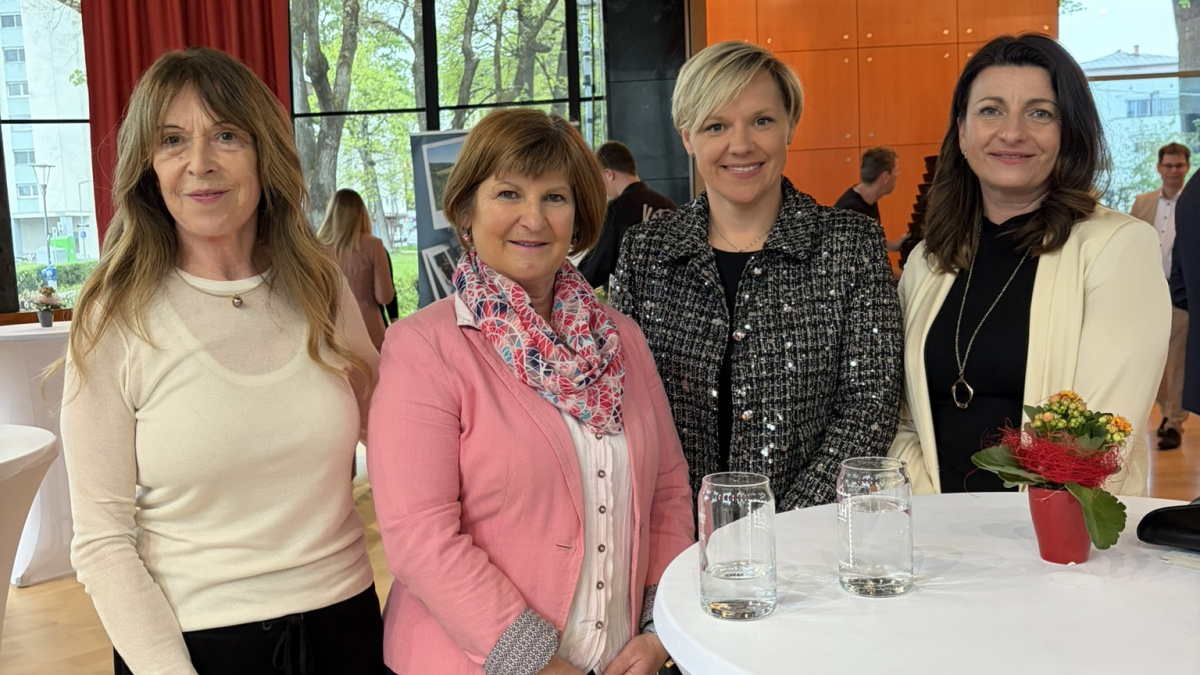 Slika: Slovenska podjetja v Avstriji – pravni okvir zaposlovanja pri čezmejnem delu / Učinkovito čezmejno poslovanje kot ključ konkurenčnosti slovenskih podjetij