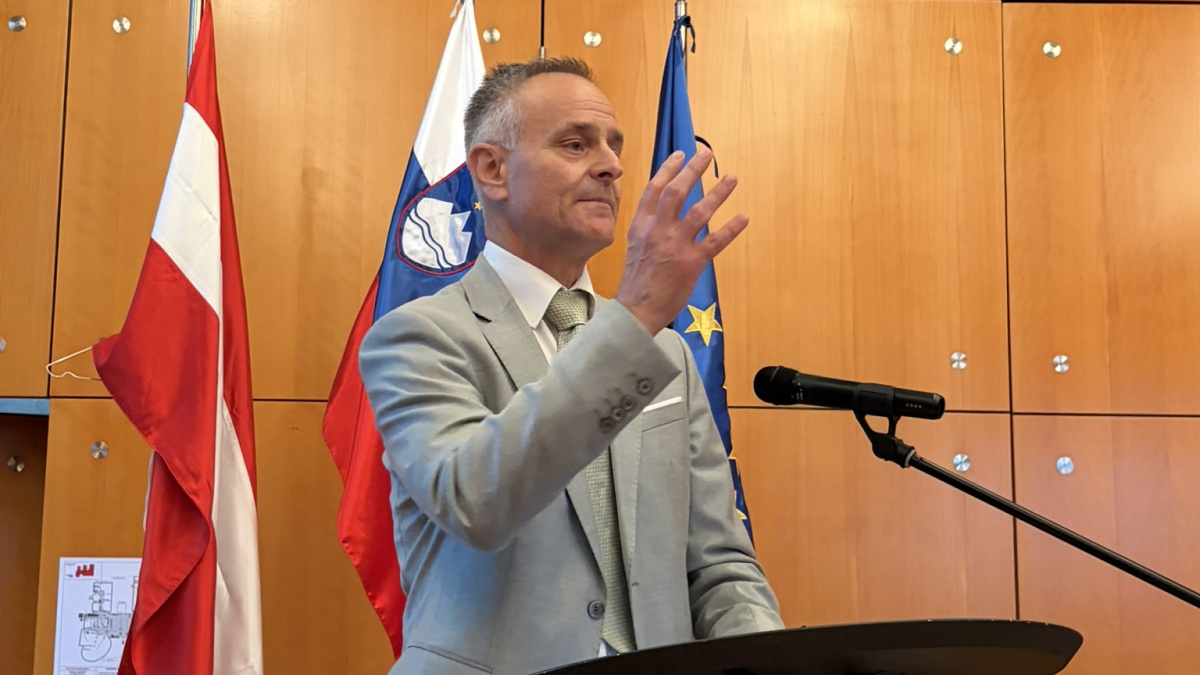 Slika: Slovenska podjetja v Avstriji – pravni okvir zaposlovanja pri čezmejnem delu / Učinkovito čezmejno poslovanje kot ključ konkurenčnosti slovenskih podjetij