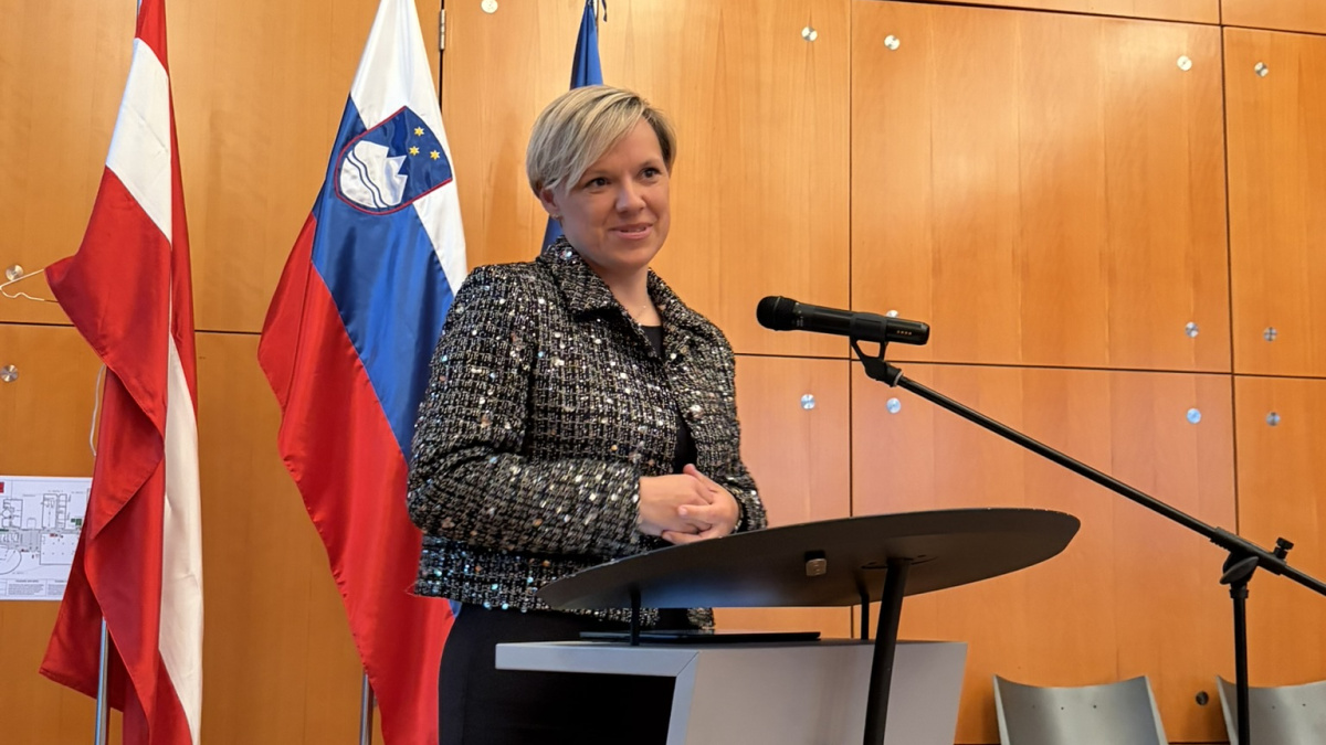 Slika: Slovenska podjetja v Avstriji – pravni okvir zaposlovanja pri čezmejnem delu / Učinkovito čezmejno poslovanje kot ključ konkurenčnosti slovenskih podjetij