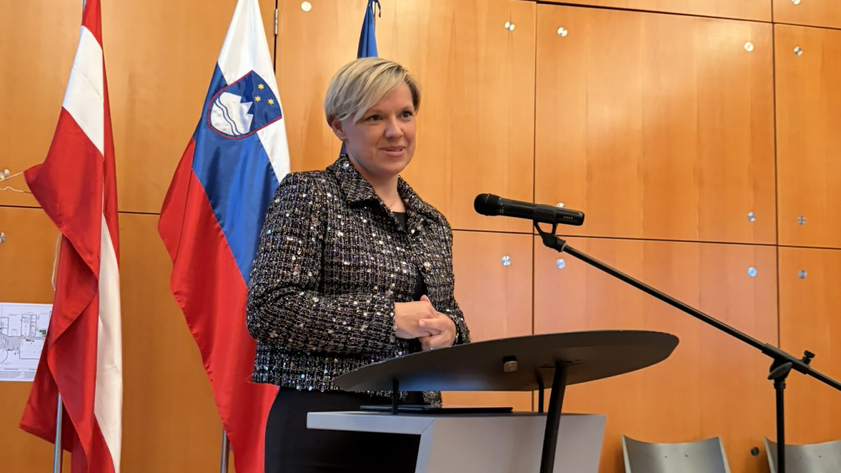 Slika: Slovenska podjetja v Avstriji – pravni okvir zaposlovanja pri čezmejnem delu / Učinkovito čezmejno poslovanje kot ključ konkurenčnosti slovenskih podjetij