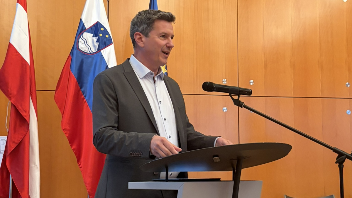 Slika: Slovenska podjetja v Avstriji – pravni okvir zaposlovanja pri čezmejnem delu / Učinkovito čezmejno poslovanje kot ključ konkurenčnosti slovenskih podjetij