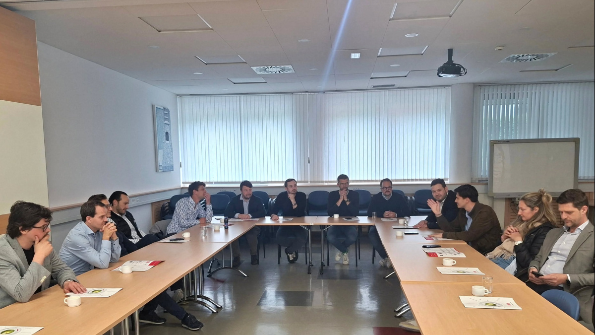 Slika: Delegacija mladih podjetnikov iz Tirolske po Sloveniji