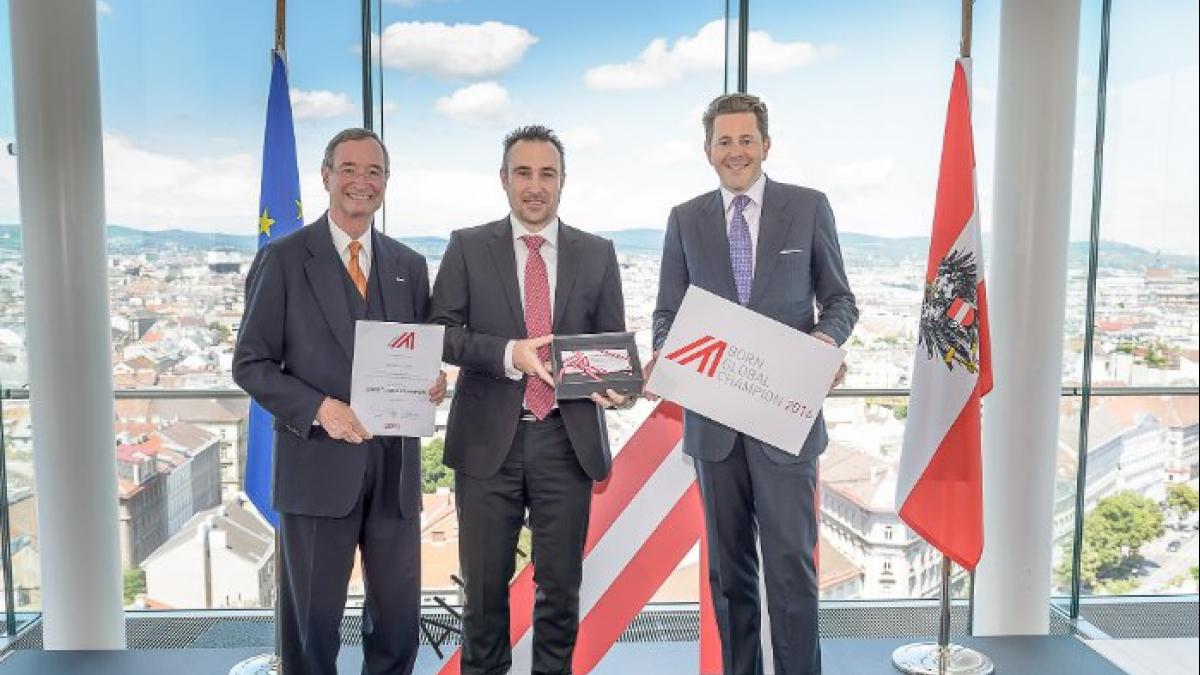 Bild: „Born Global Champion“ Award an 55 Jungunternehmen