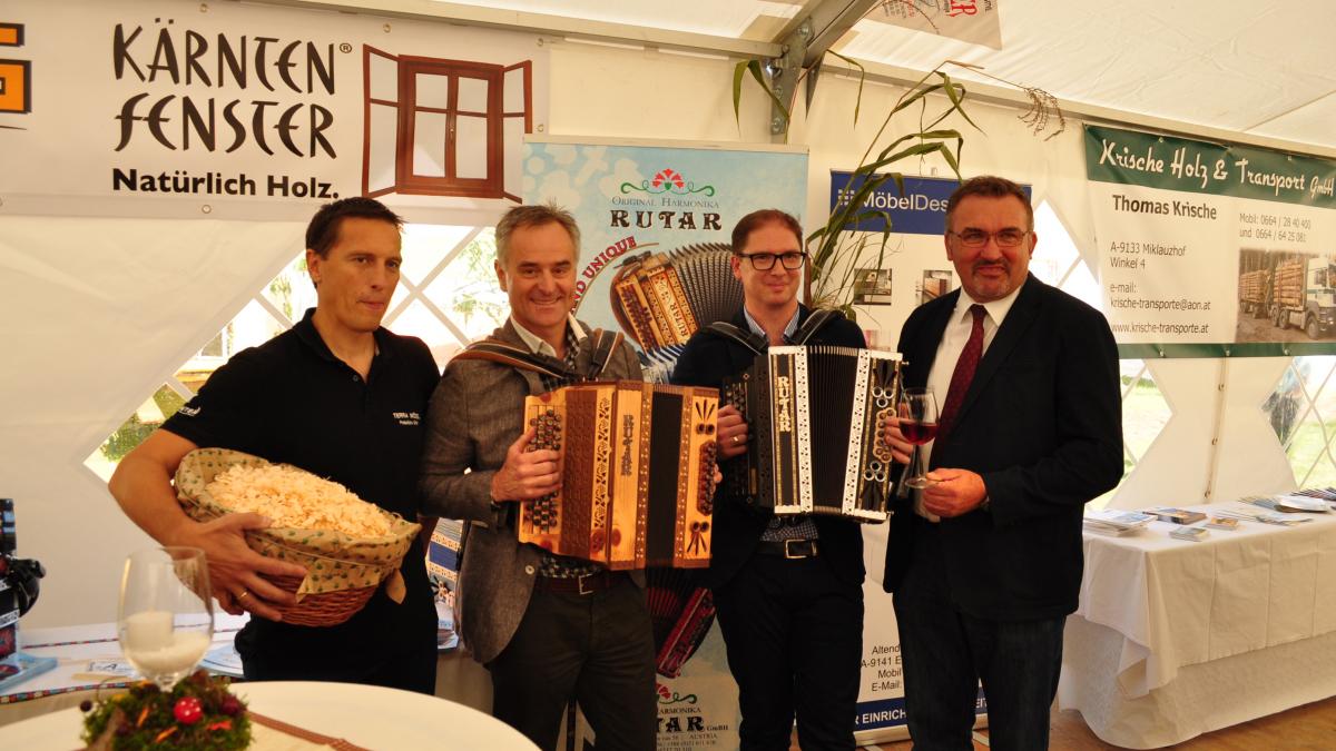 Bild: Weinfest in Sittersdorf